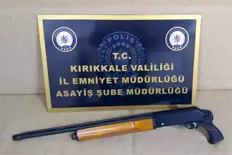 Kırıkkale'de Uyuşturucu ve Silah Operasyonu: 5 Aranan Yakalandı